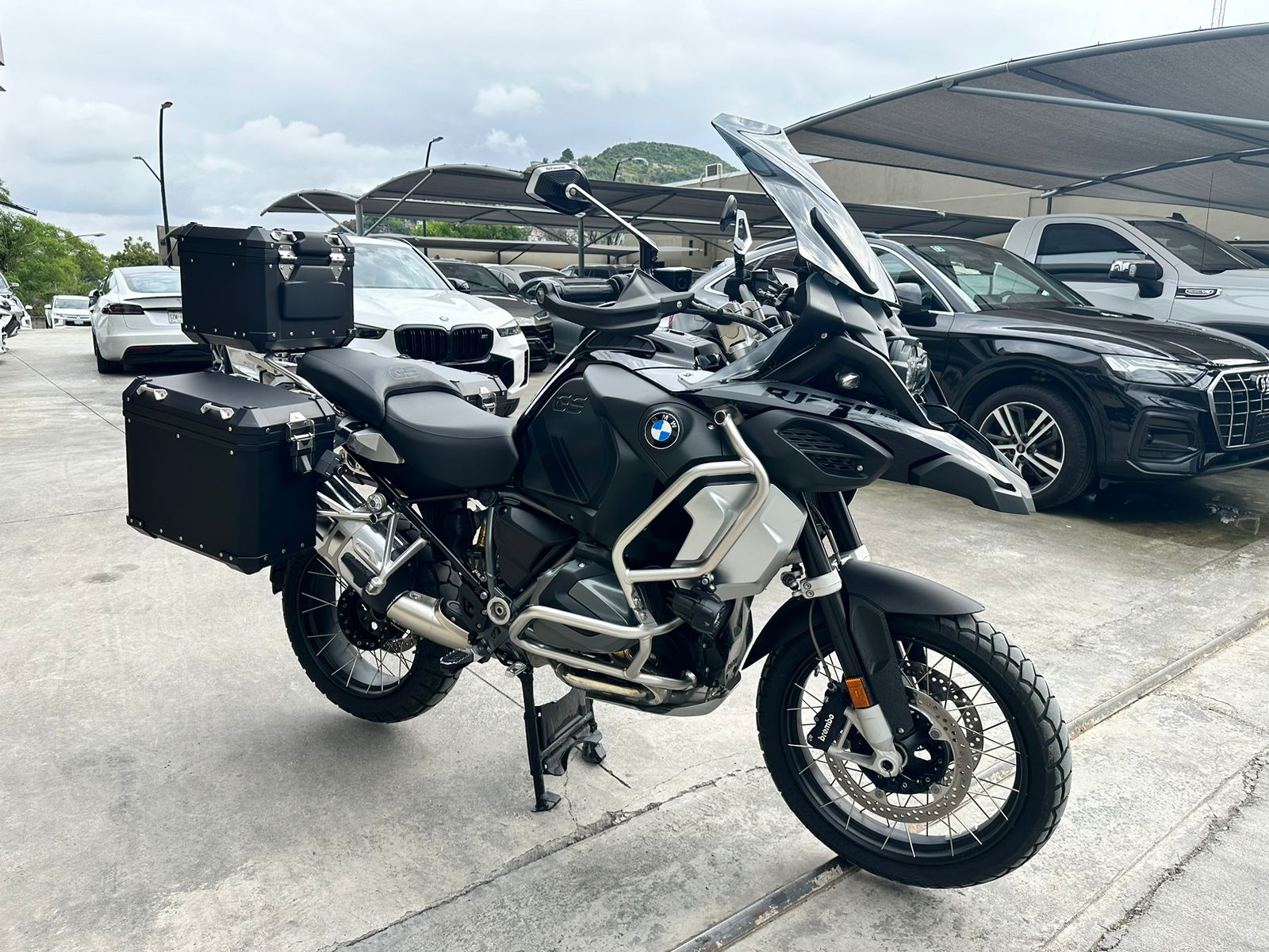 BMW R125 Triple Black