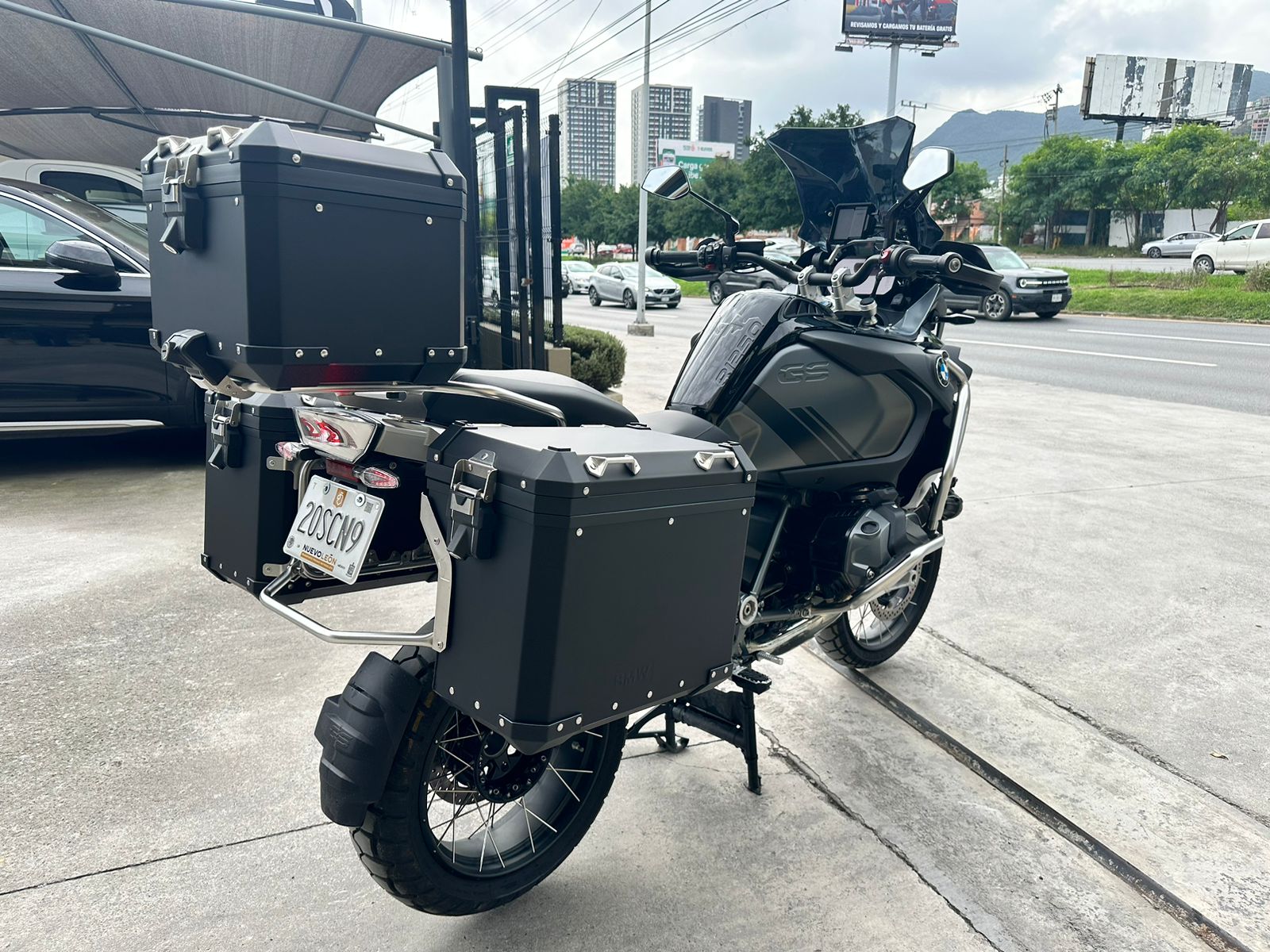 BMW R125 Triple Black